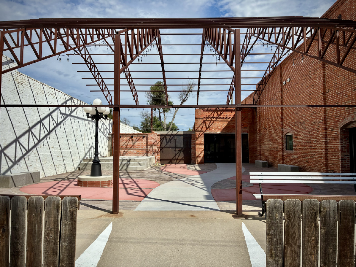 The Outdoor Courtyard at 202